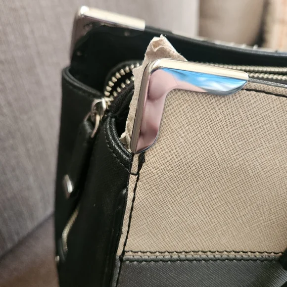 Calvin Klein Women's Black and Tan Tote Bag - Picture 9 of 9